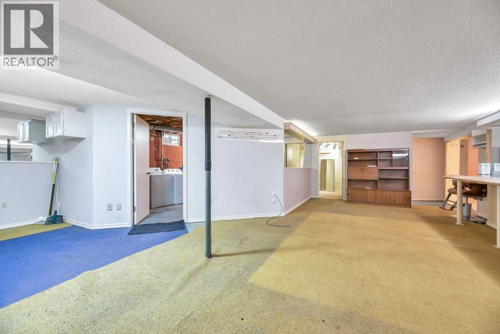 23 Penworth Crescent SE — photo 21
