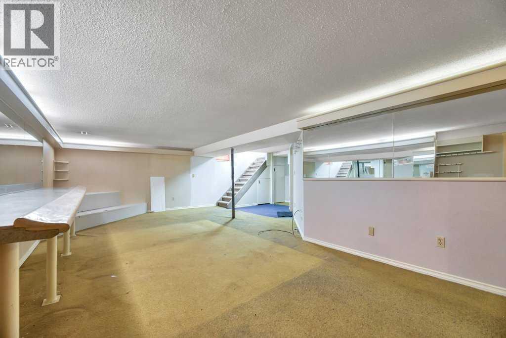 23 Penworth Crescent SE — photo 22