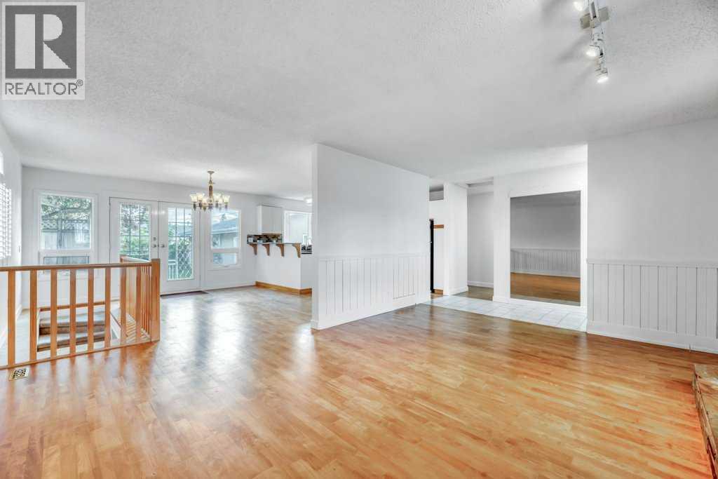 23 Penworth Crescent SE - photo 3