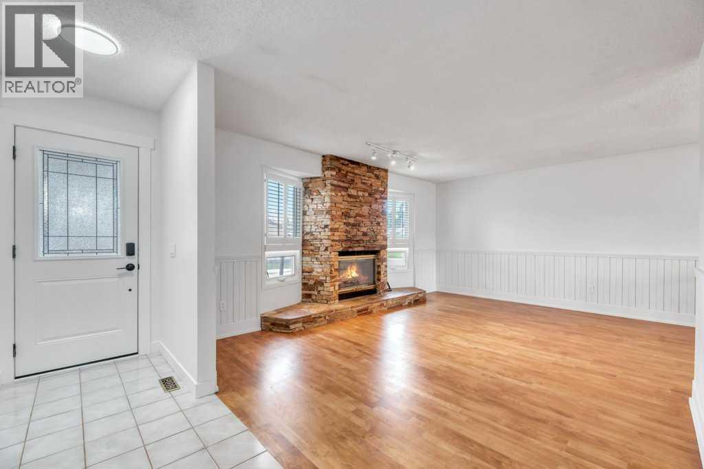 23 Penworth Crescent SE - photo 4