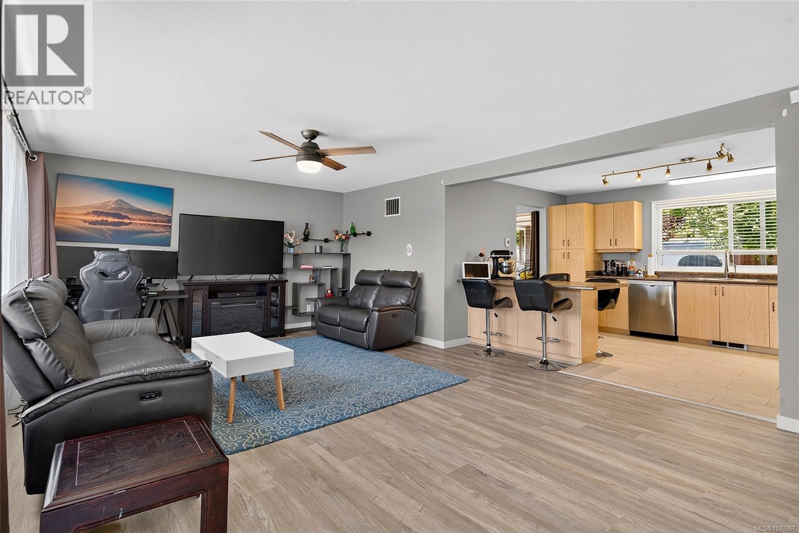 375 Temple St - 2