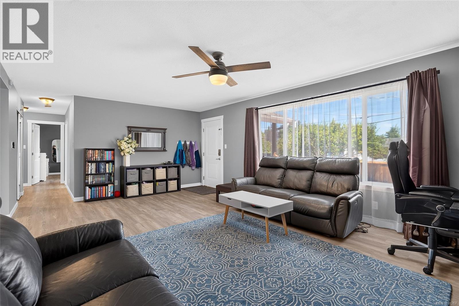 375 Temple St - 13