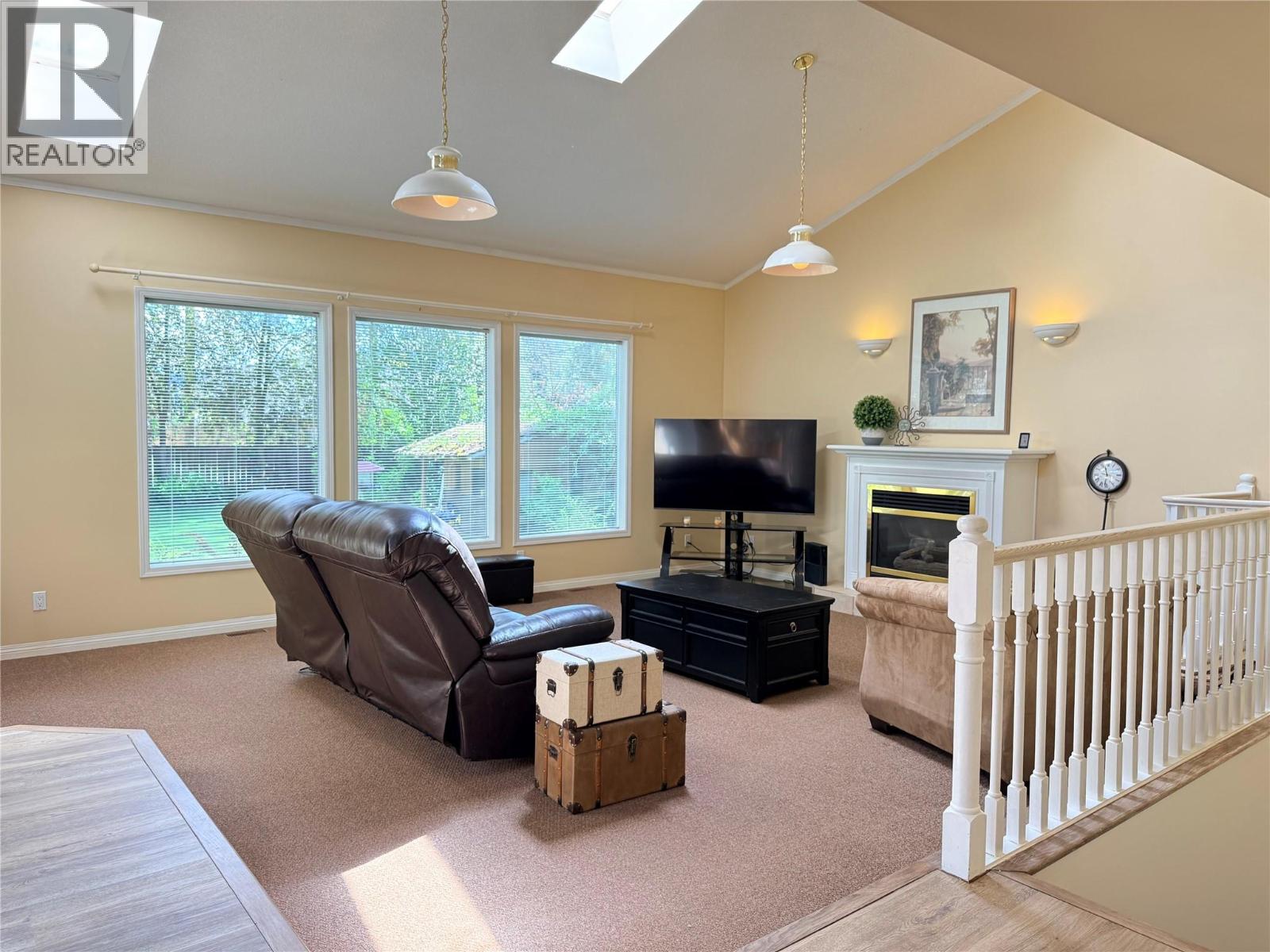 6240 Vine Road - 24