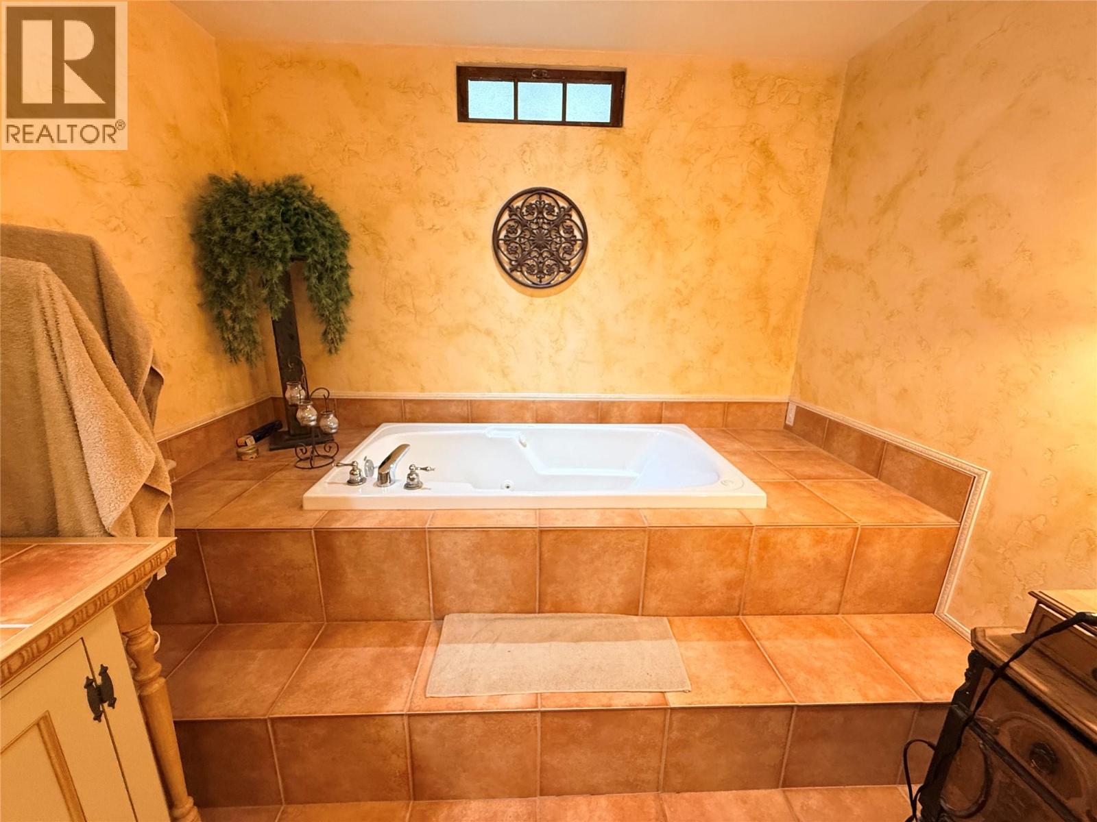 6240 Vine Road - 38