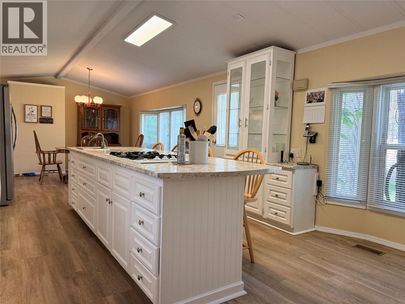 6240 Vine Road - 9