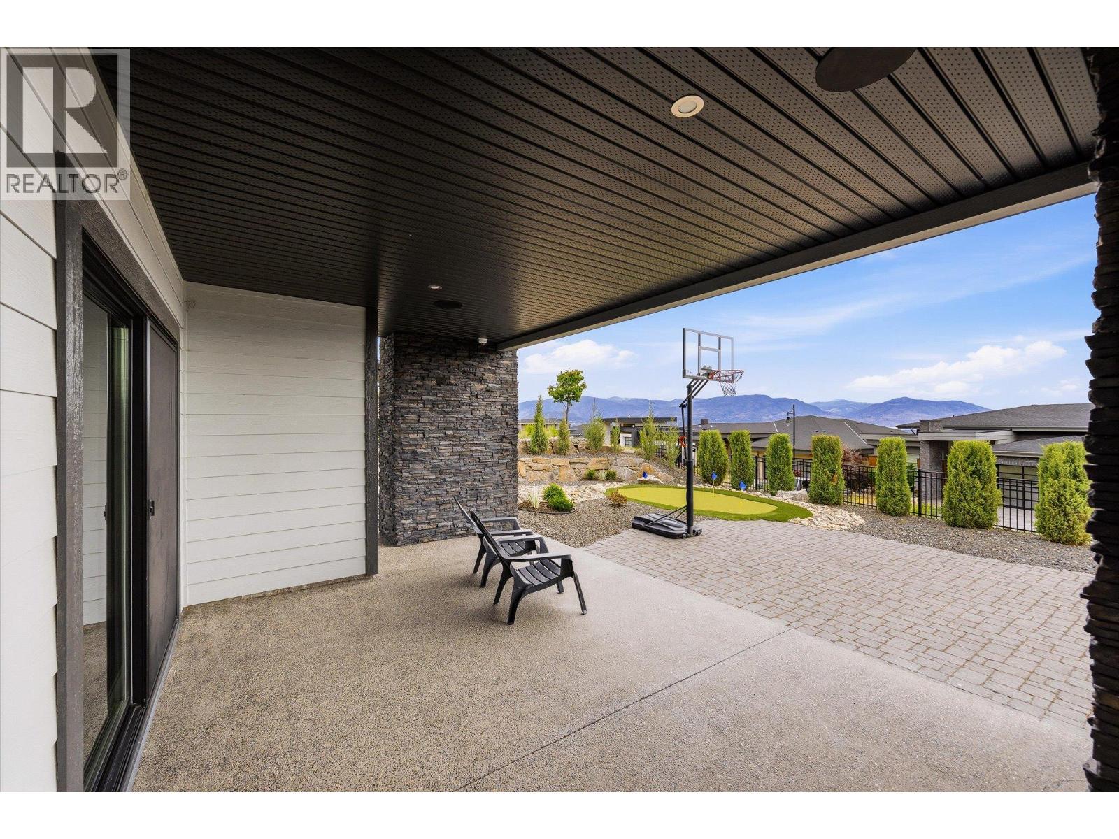  1088 Clarance Avenue, Kelowna