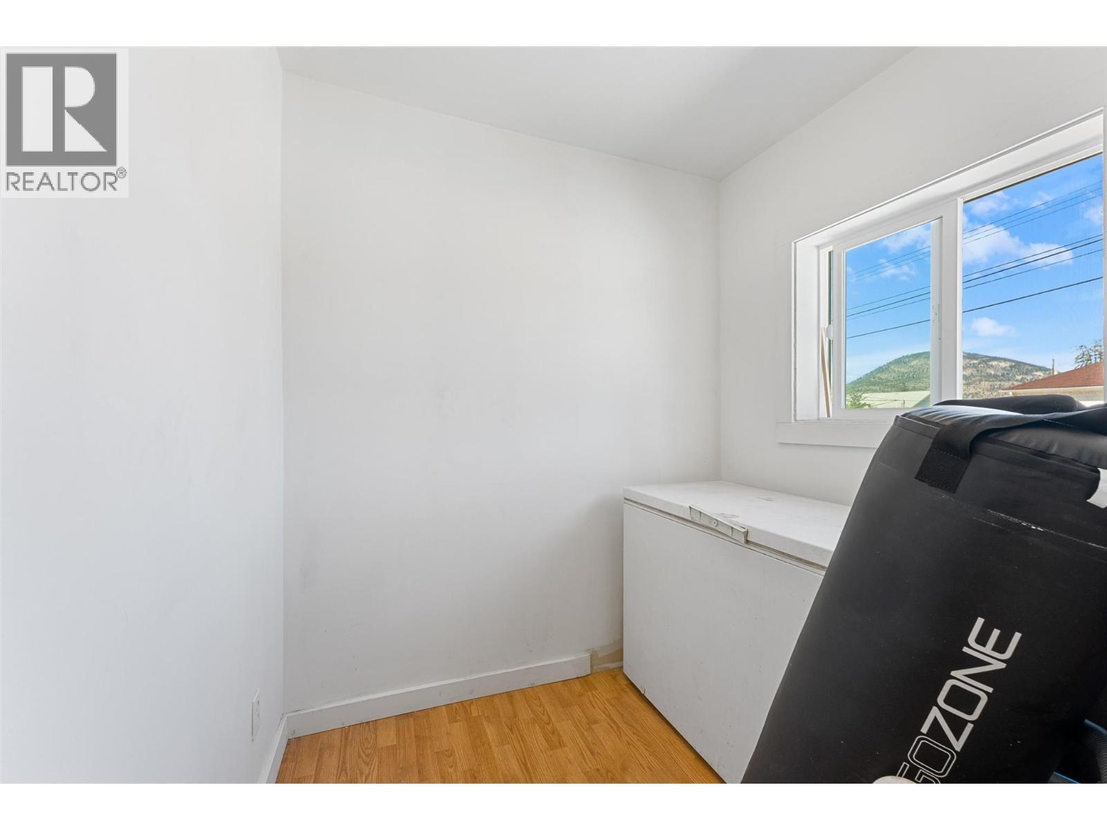 508 Eckhardt Avenue E, Penticton - Image 1