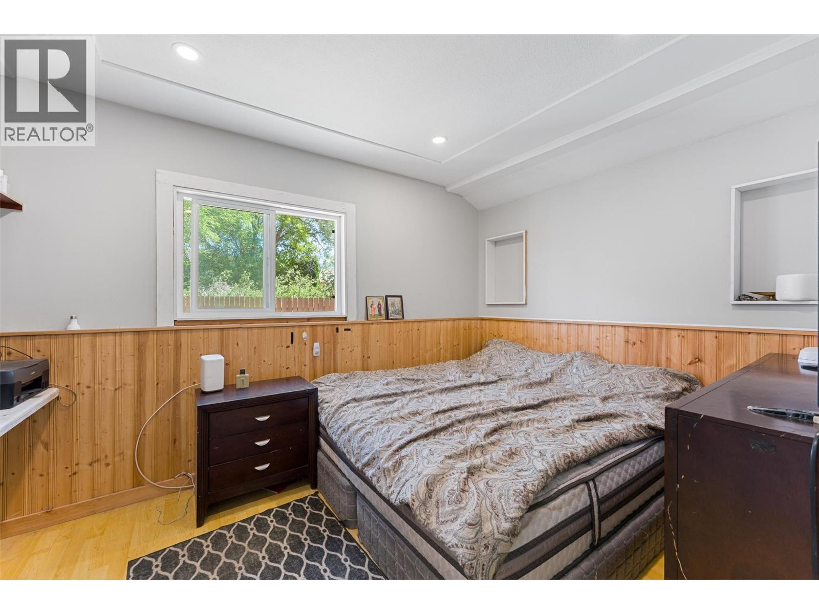 508 Eckhardt Avenue E, Penticton - Image 1