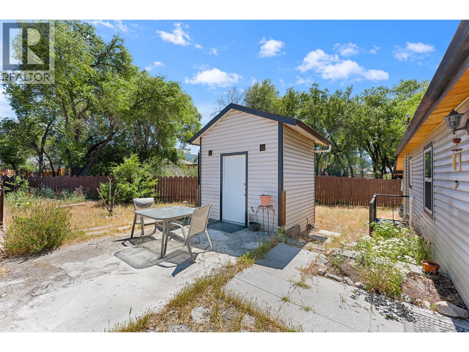 508 Eckhardt Avenue E, Penticton - Image 1