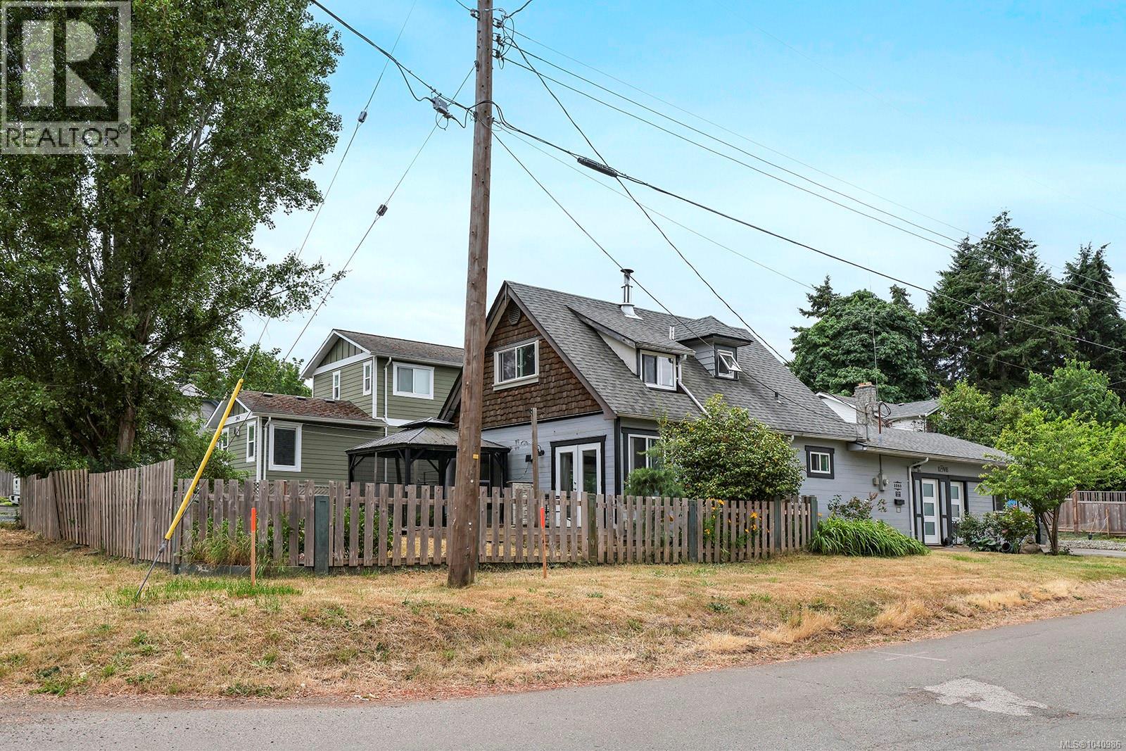 3863 Howard Ave - 15