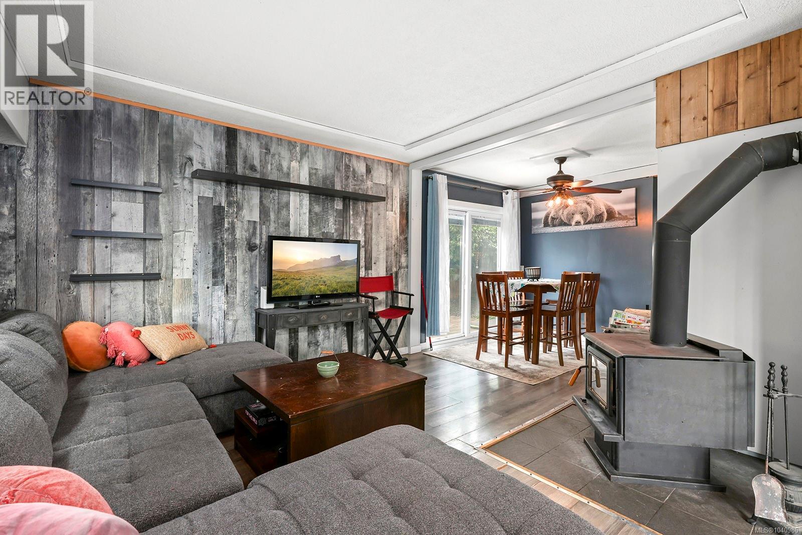 3863 Howard Ave - 17