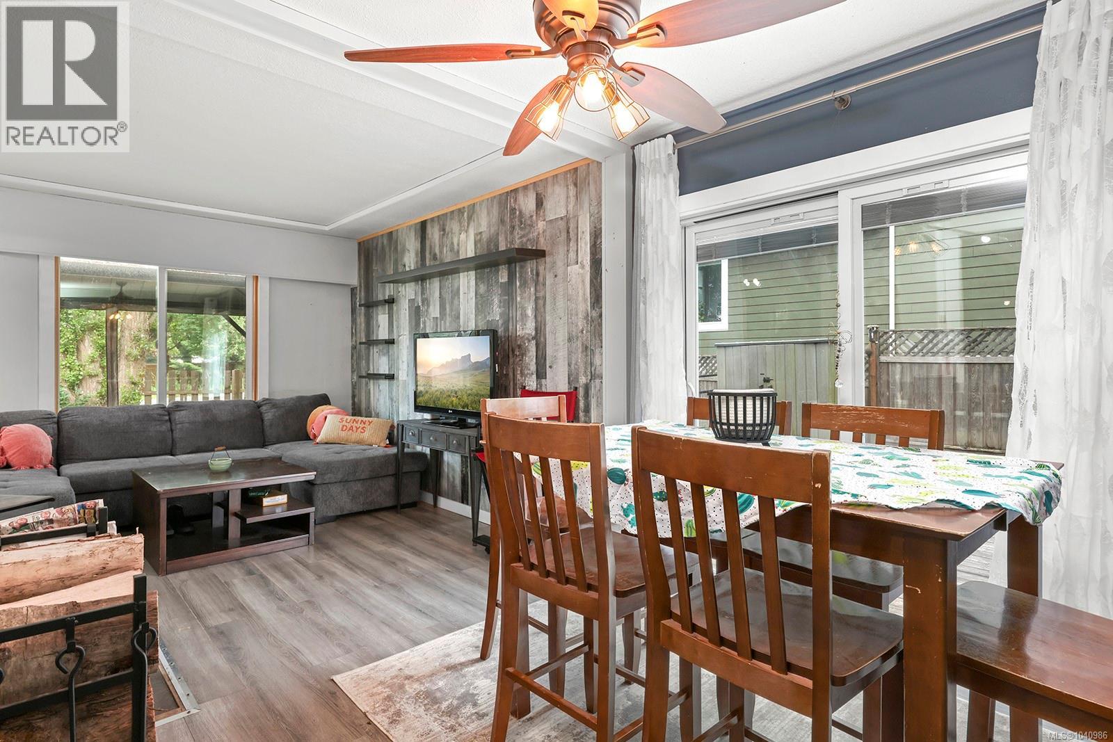 3863 Howard Ave - 20