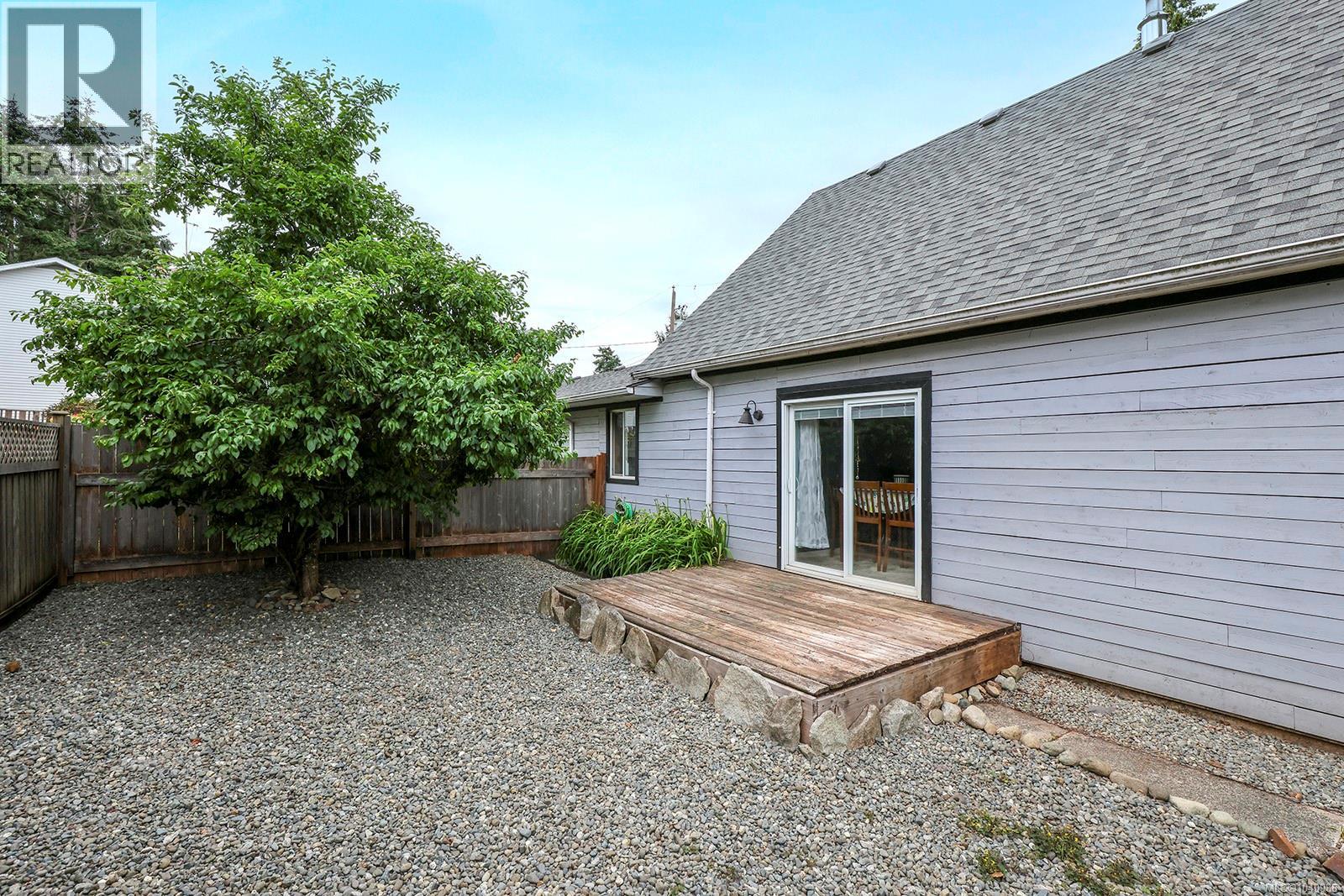 3863 Howard Ave - 37