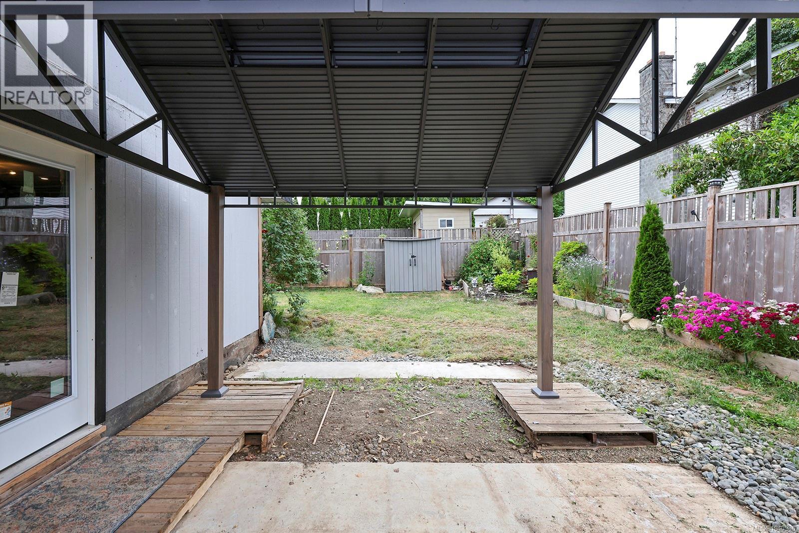 3863 Howard Ave - 44