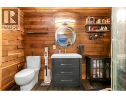 3863 Howard Ave, Royston, BC V0R2V0 Photo 35