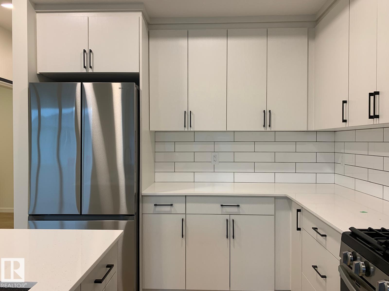 2152 52 ST SW — photo 6