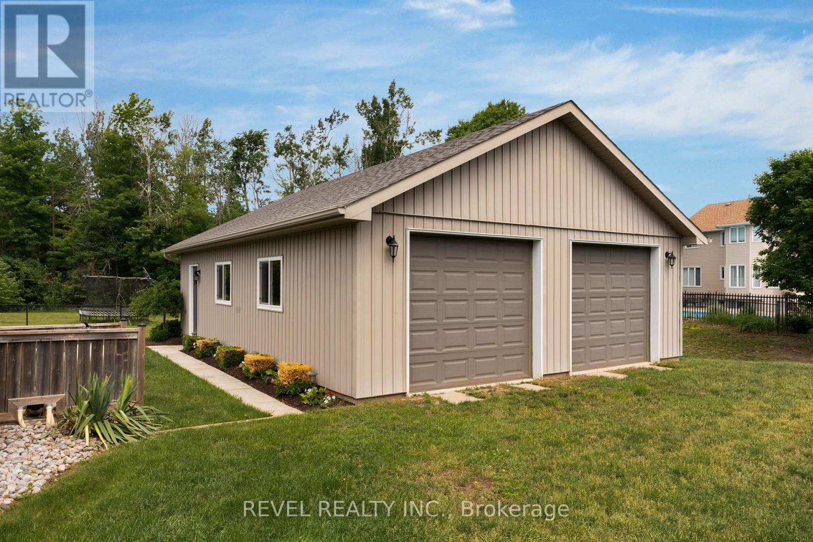 1962 ELANA DRIVE - 43