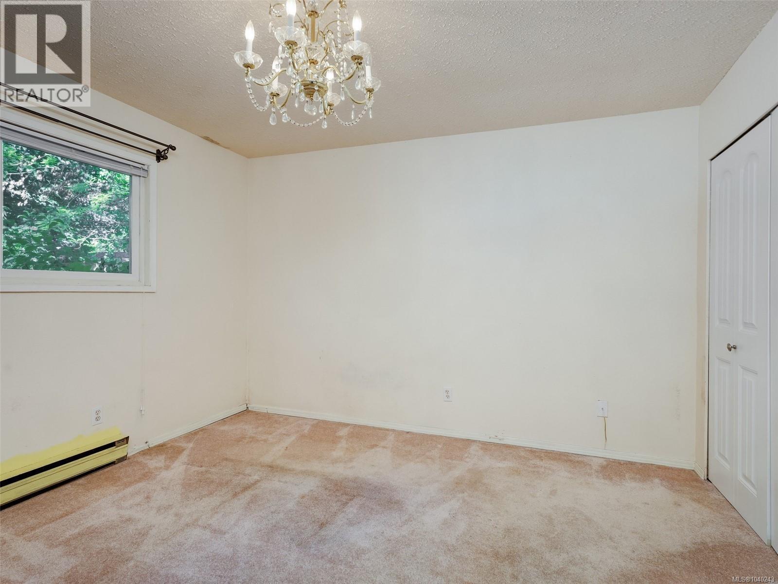 10040 Wisteria Pl - 12