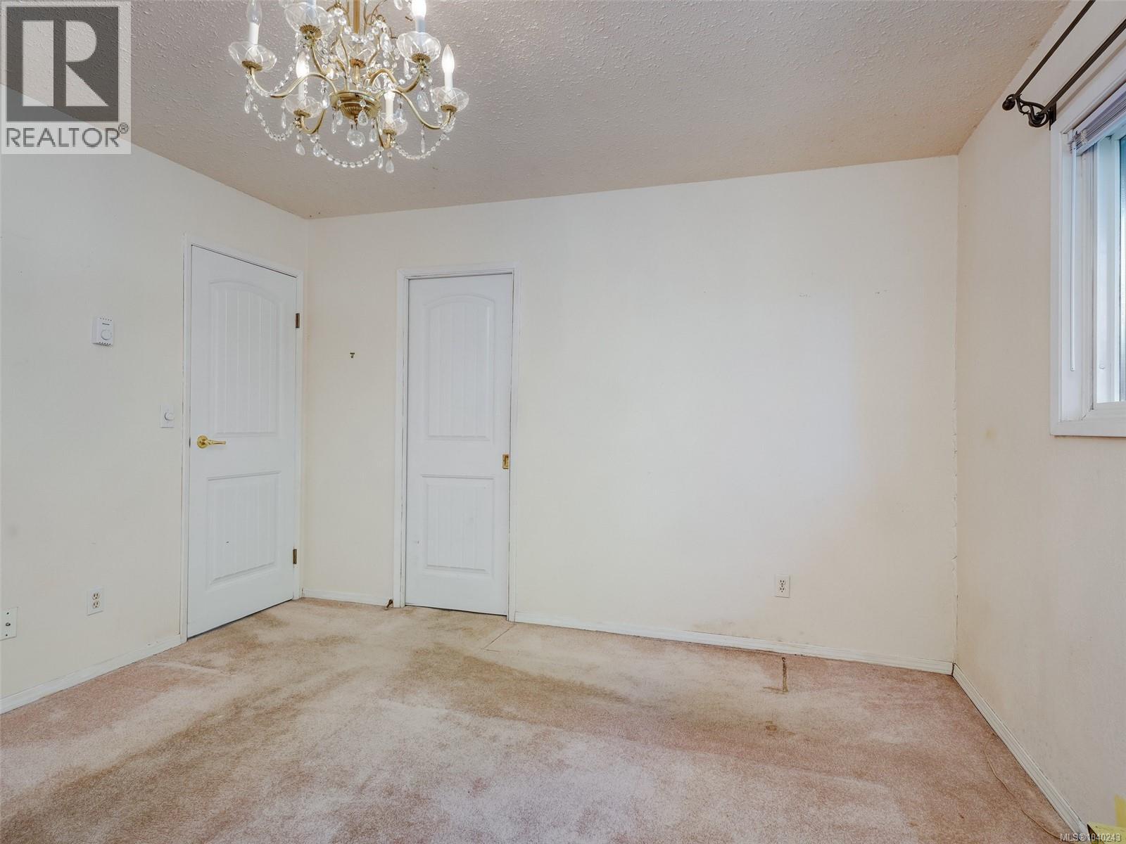 10040 Wisteria Pl - 13
