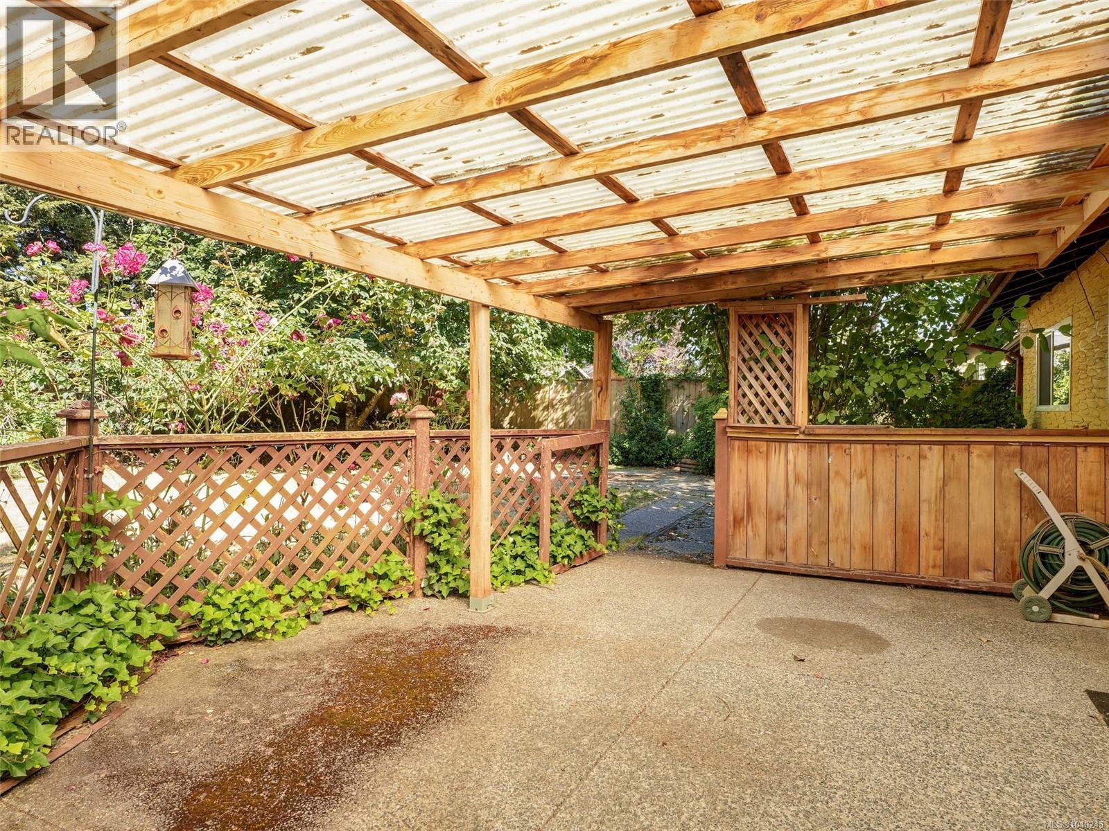 10040 Wisteria Pl - 21