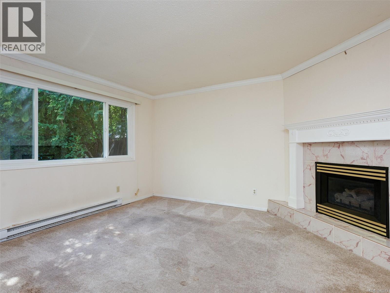 10040 Wisteria Pl - 8