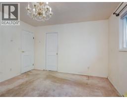 10040 Wisteria Pl, Sidney, BC V8L4E7 Photo 13