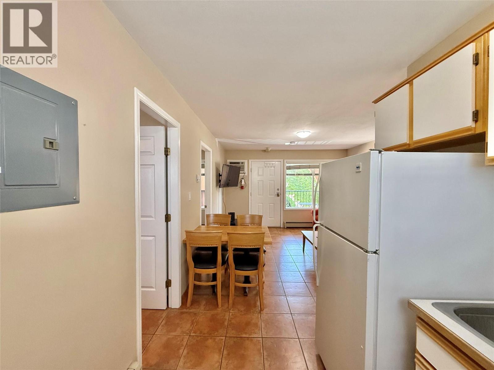 #208 7310 Main Street - 10