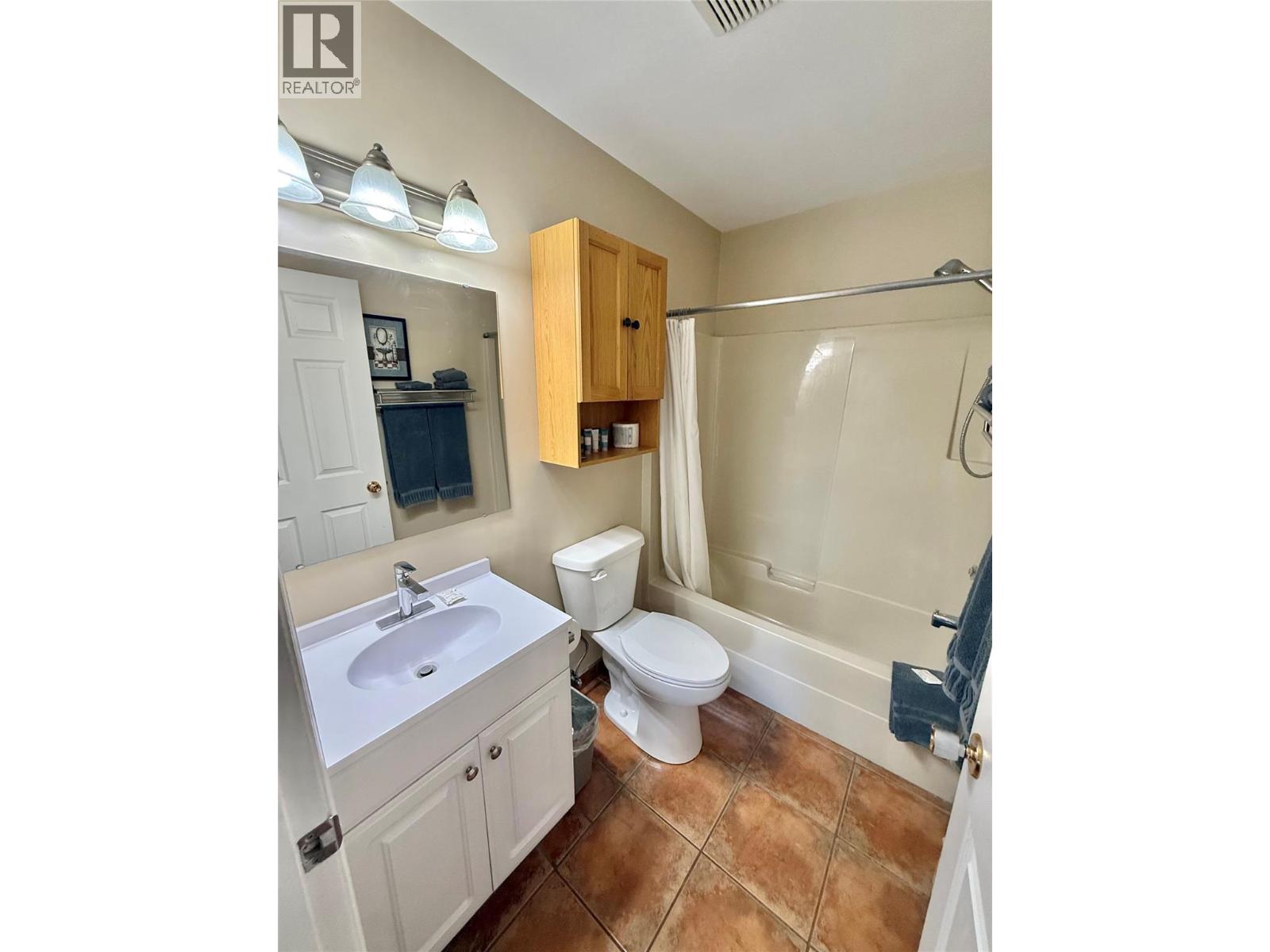 #208 7310 Main Street - 16