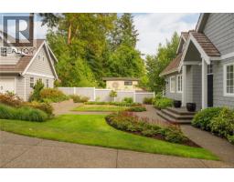 Entrance - 182 Baynes Dr, Fanny Bay, BC V0R1W0 Photo 11