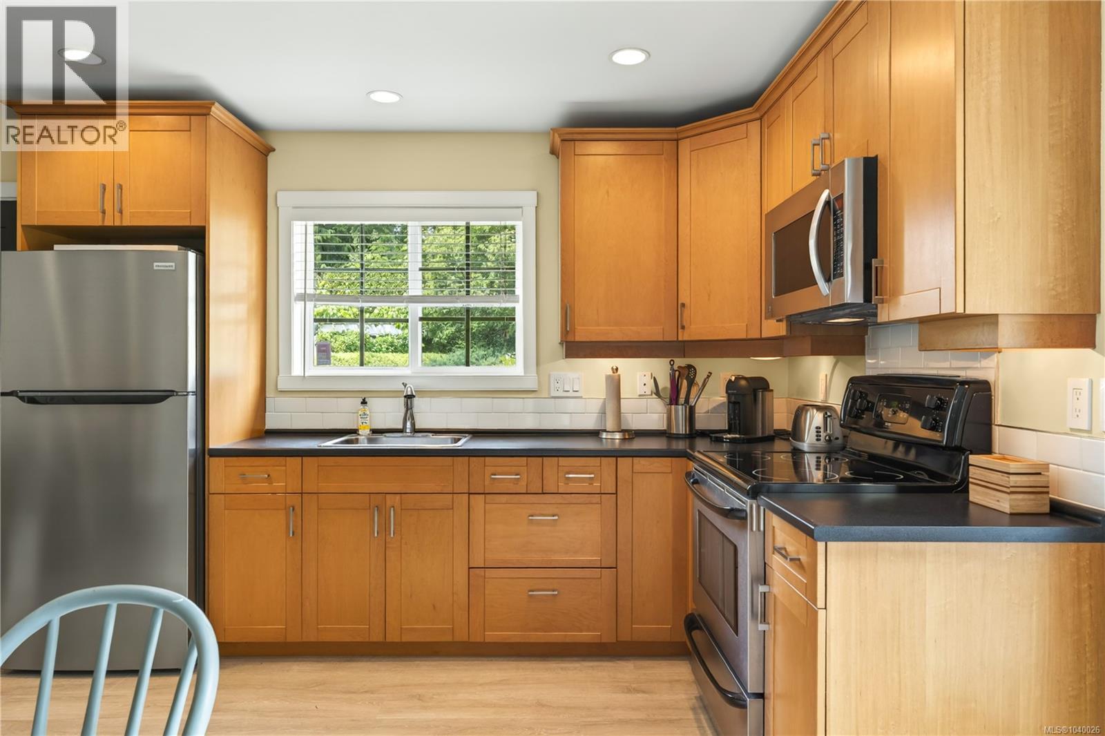 182 Baynes Dr - 72