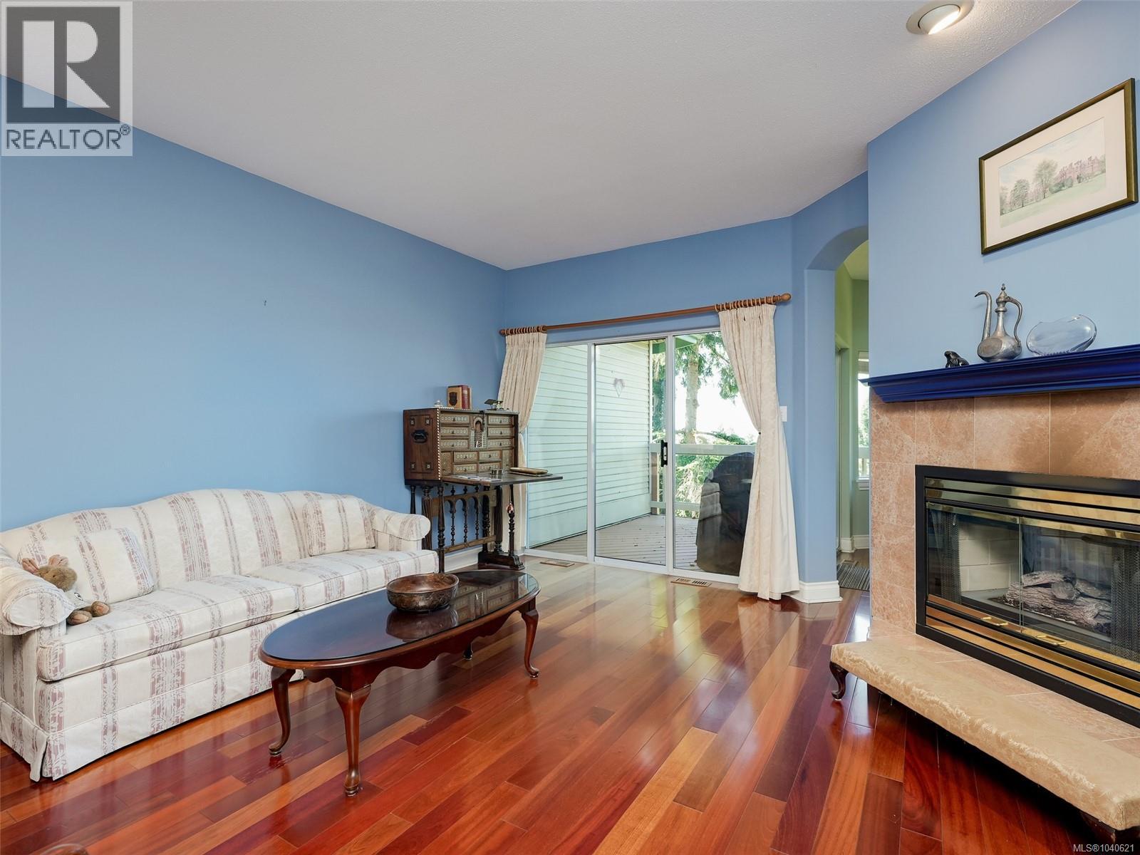 #24 520 Marsett Pl - 3