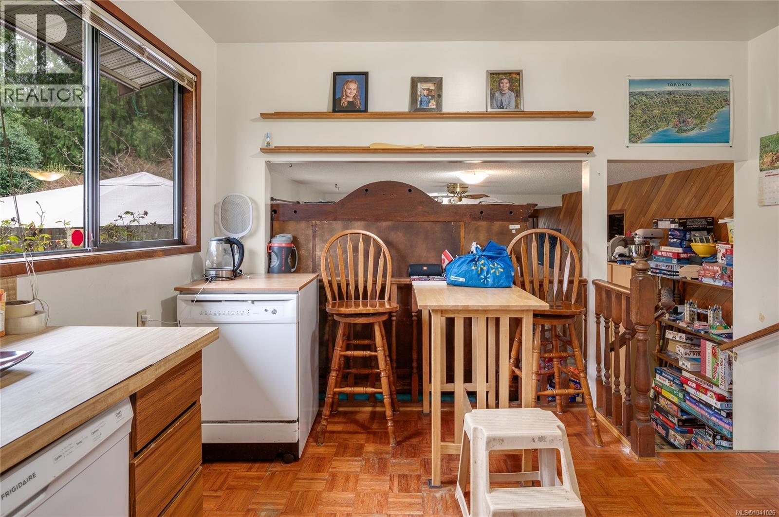 5561 Westdale Rd - Image 8