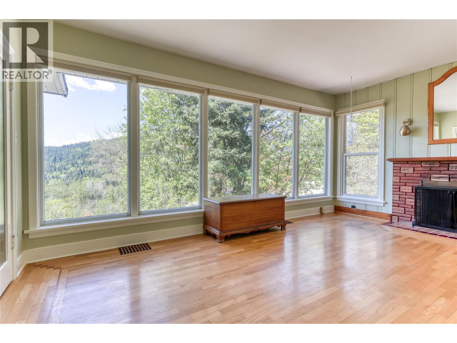 2551 Pinewood Drive - 6