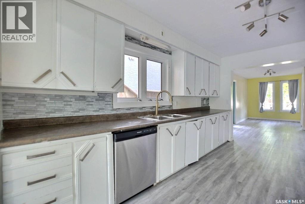 424 ARTHUR STREET - 9