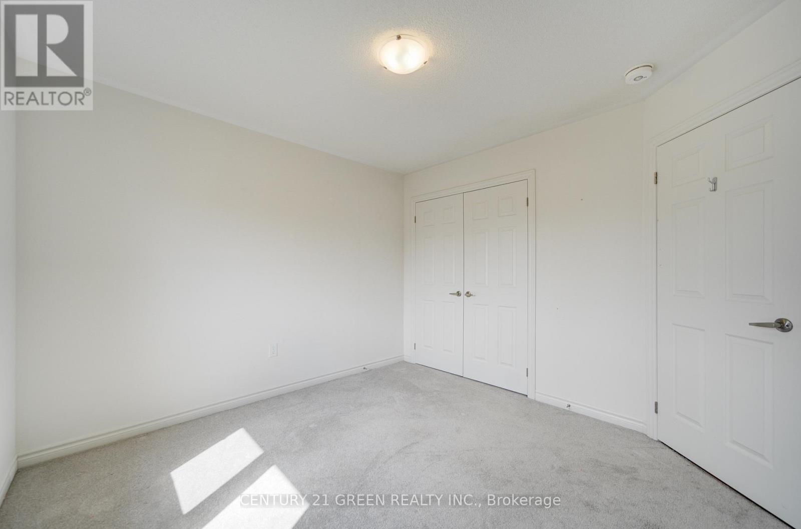 42 SPICER STREET - 36