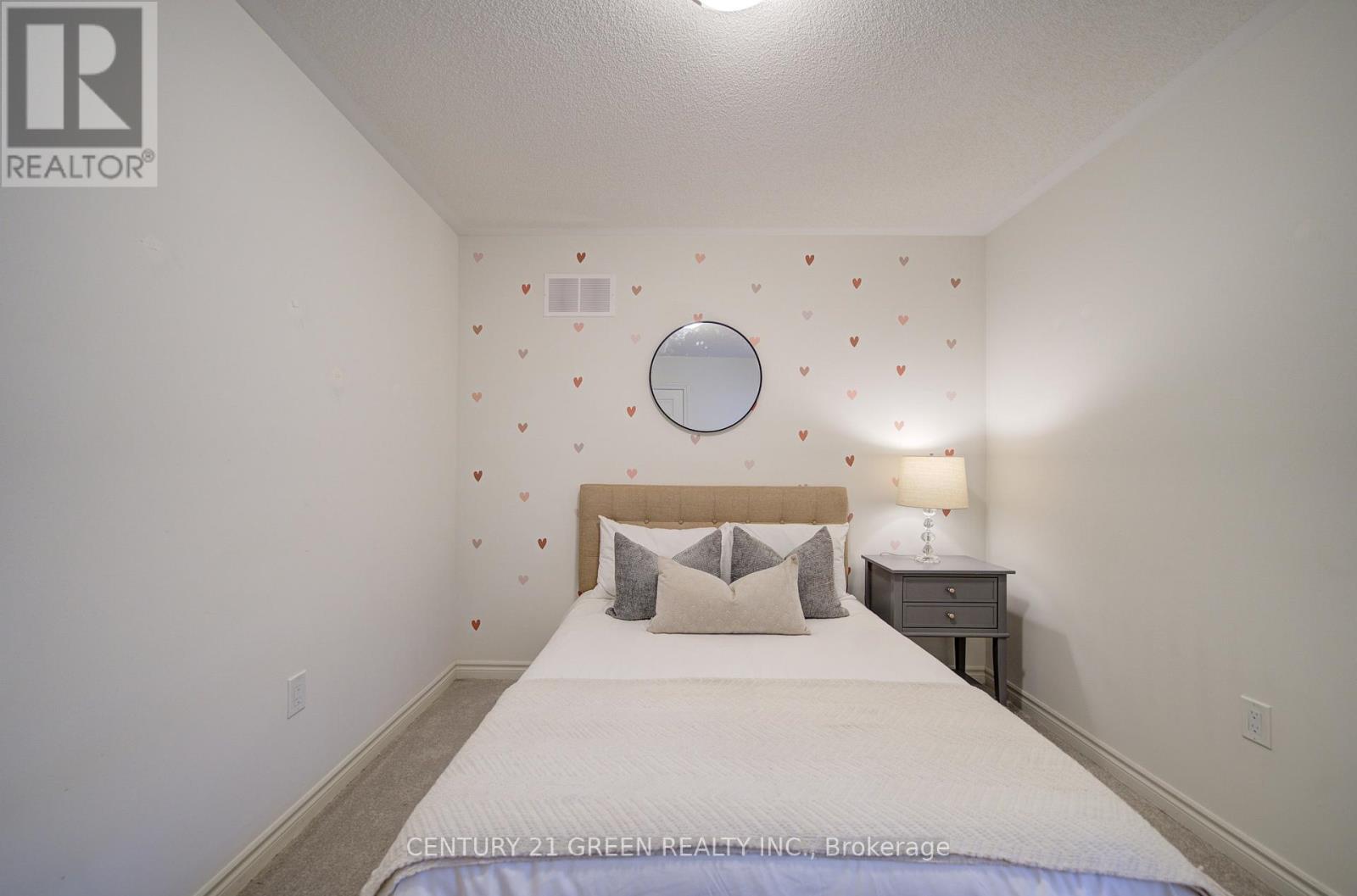 42 SPICER STREET - 41
