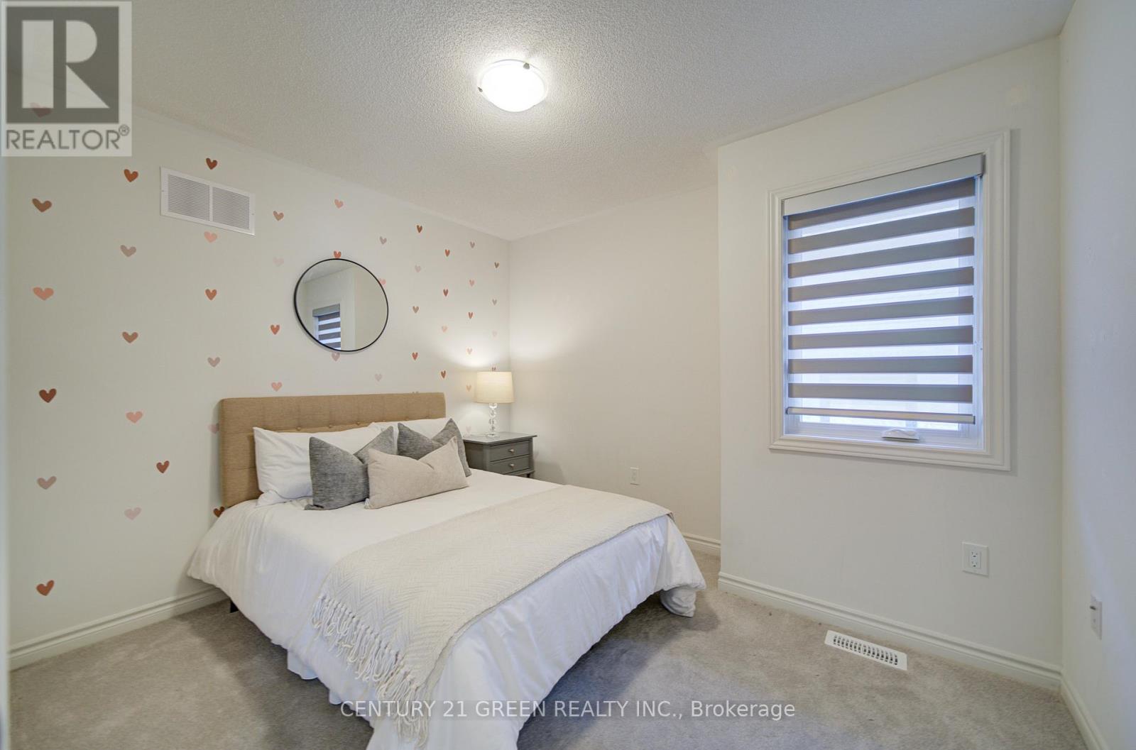 42 SPICER STREET - 40