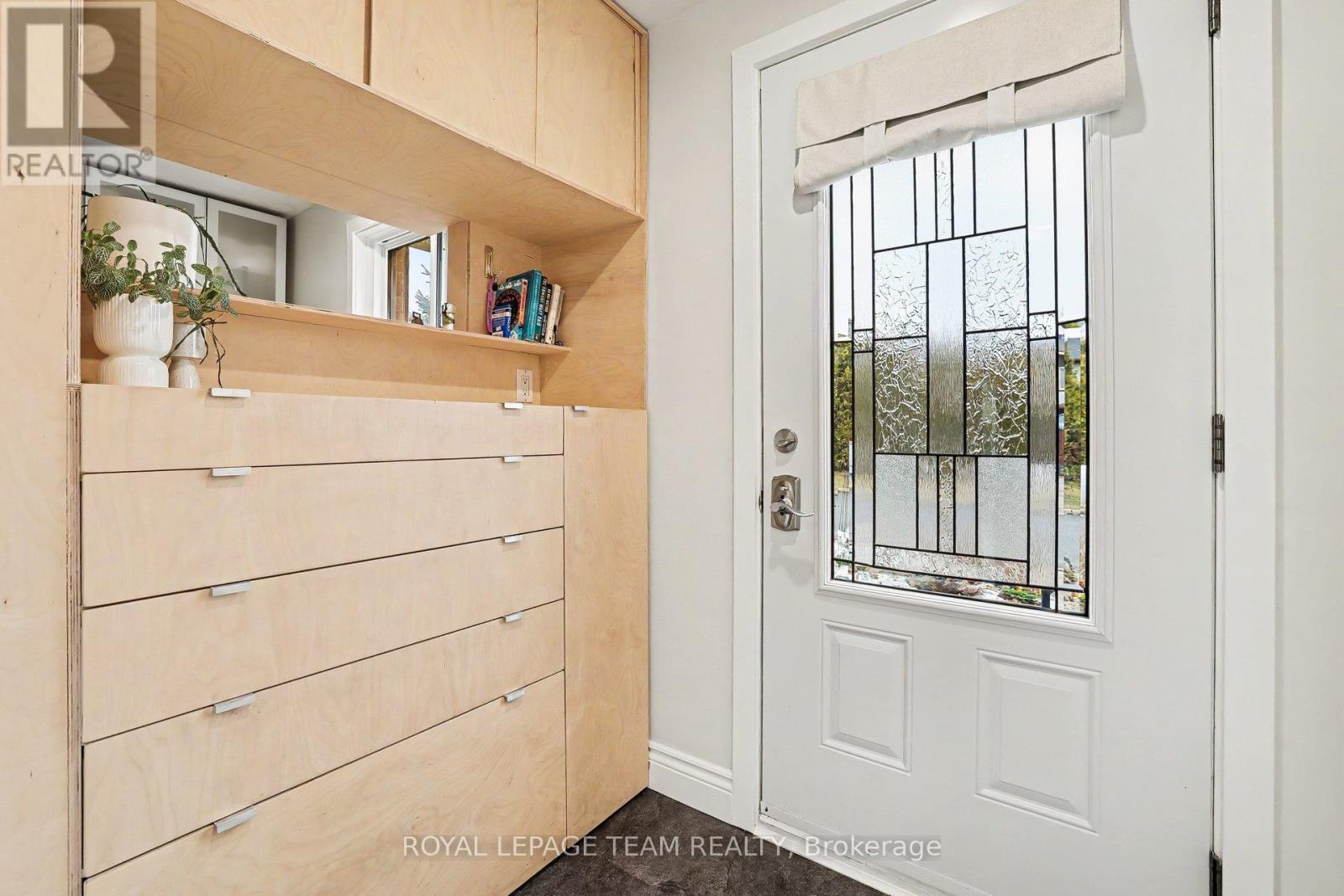 43 WHELAN DRIVE - 2