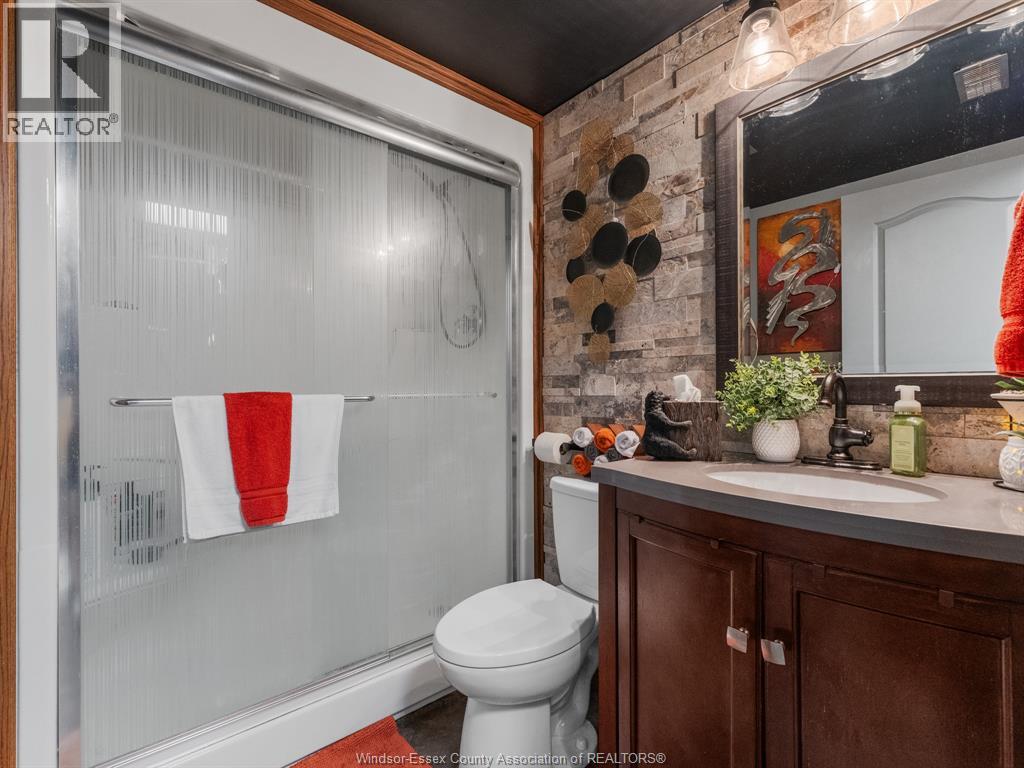 19037 LAKESIDE DRIVE - 43