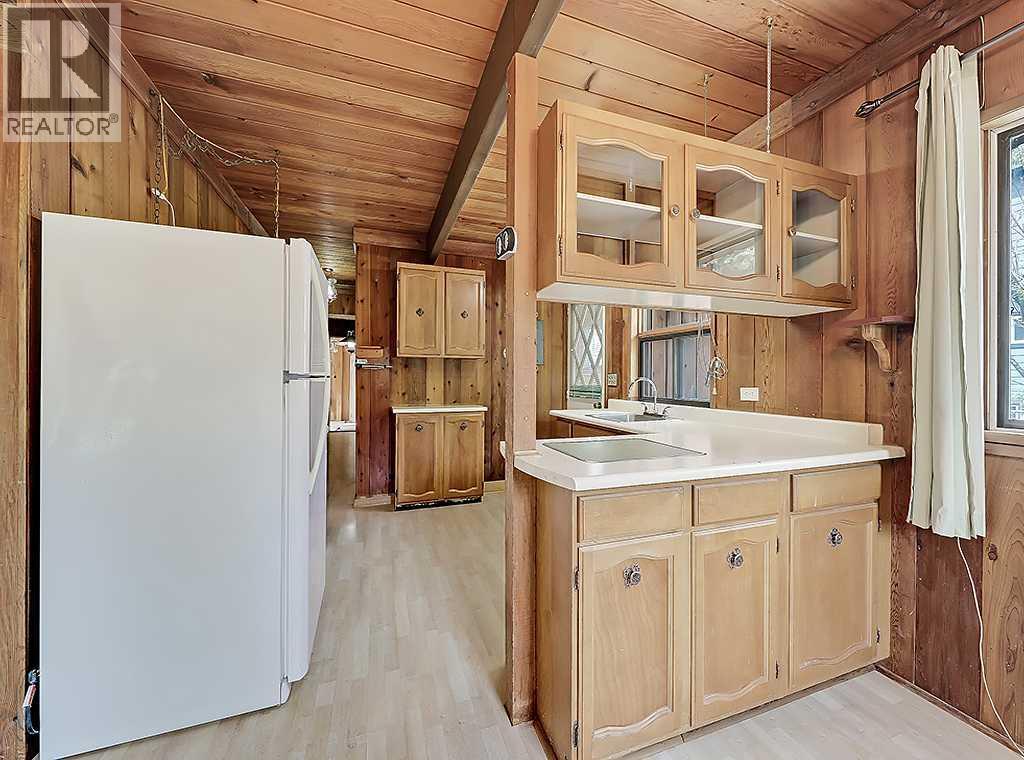 533 4 Street SW - photo 3