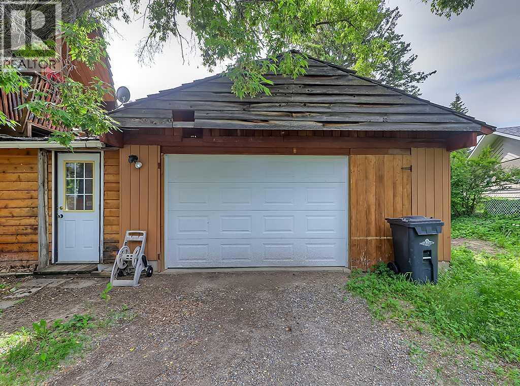 533 4 Street SW — photo 36