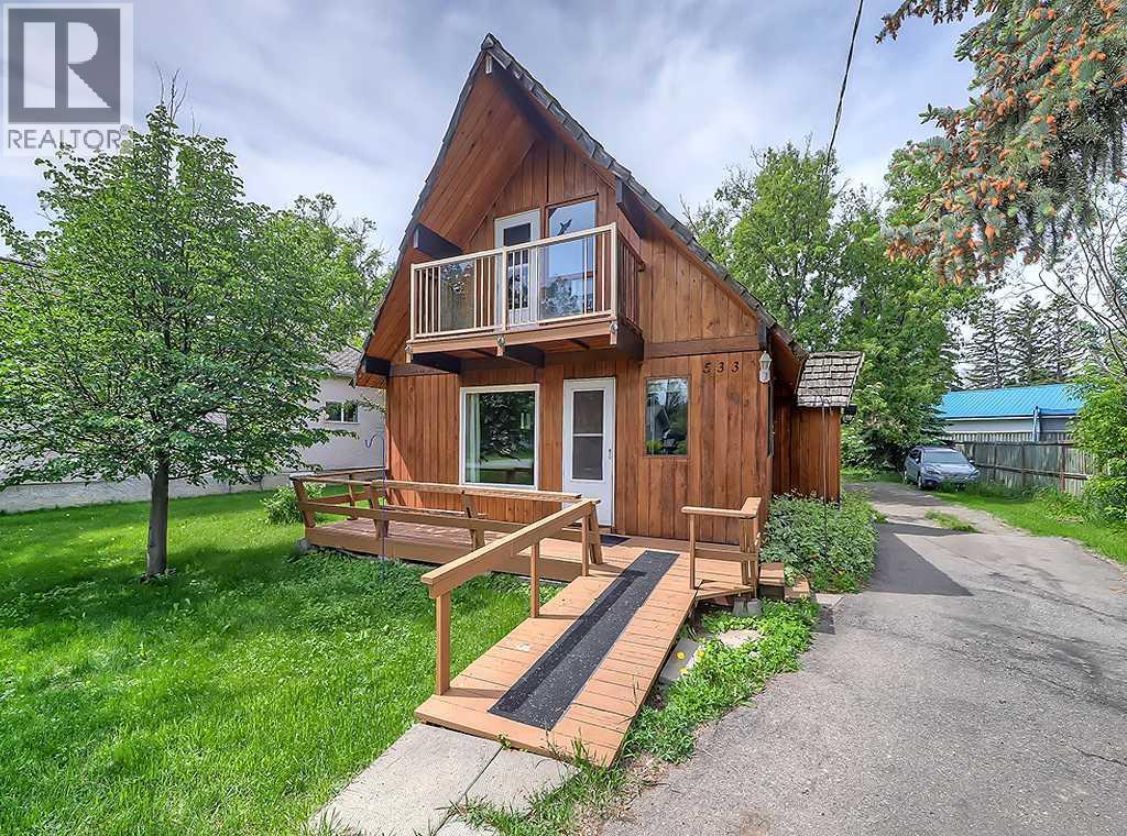 533 4 Street SW — photo 37