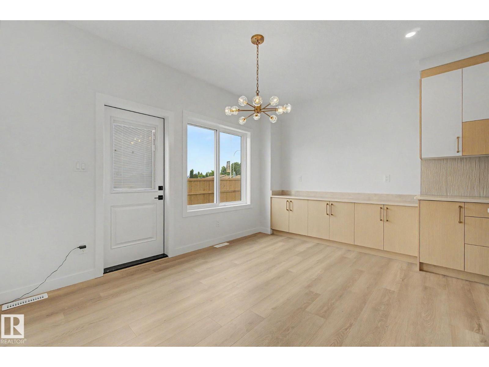 2 Willow Heights DR — photo 13