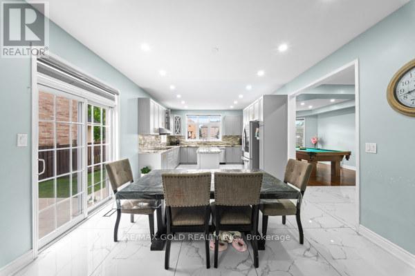 39 TRAILHEAD CRESCENT - 12