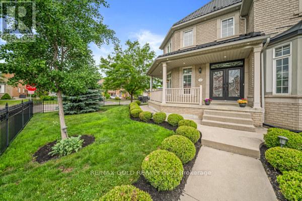 39 TRAILHEAD CRESCENT - 3