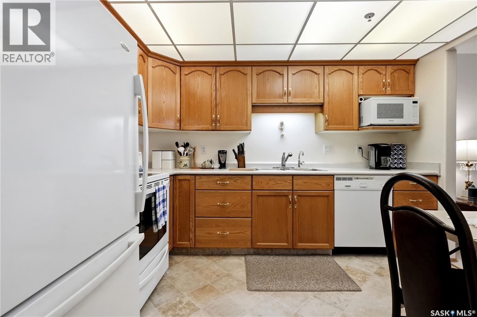 106 2550 25th AVENUE - photo 4