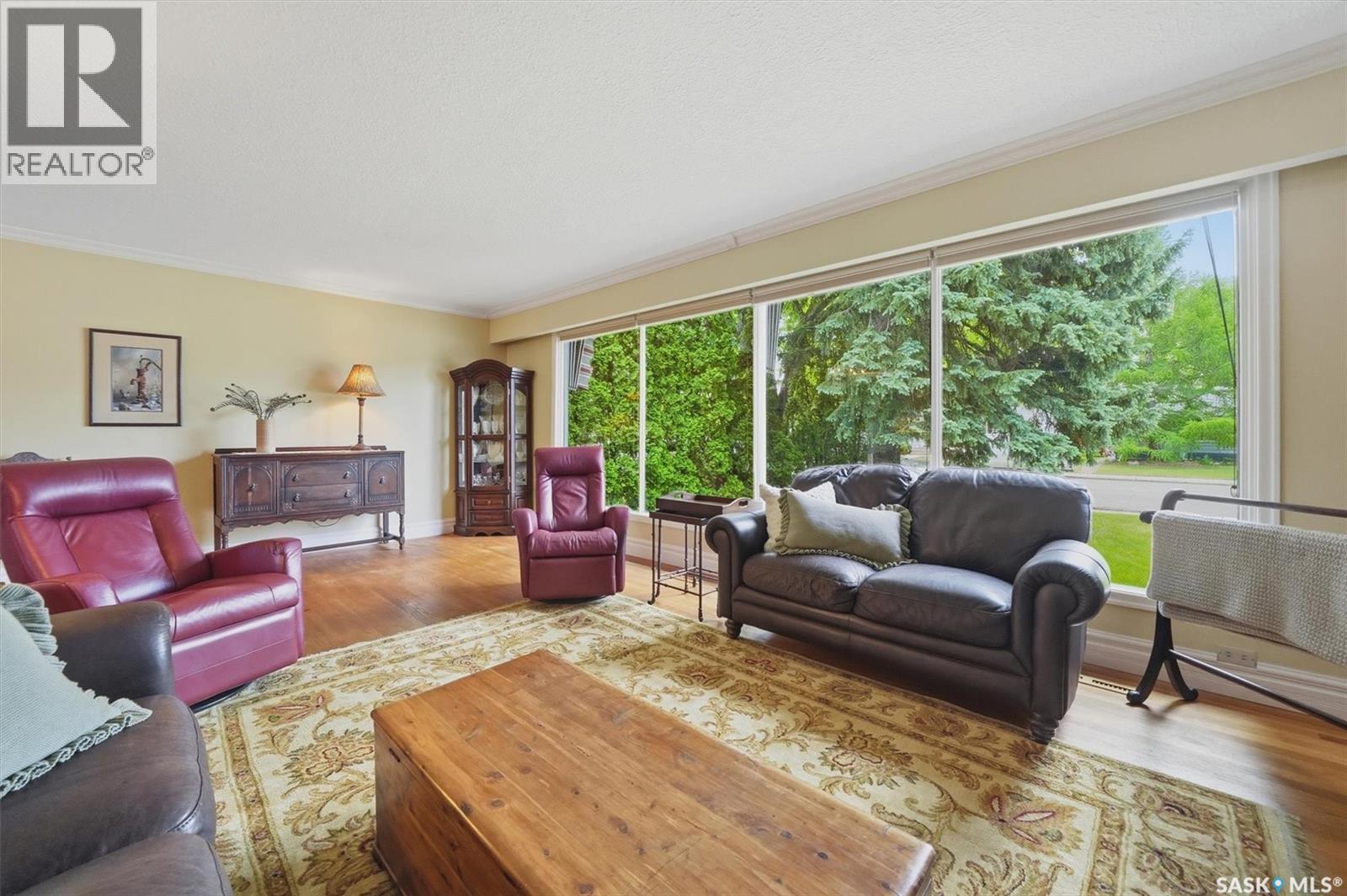 201 Garrison CRESCENT - photo 3
