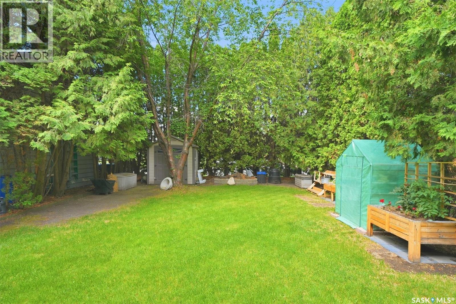 201 Garrison CRESCENT — photo 33