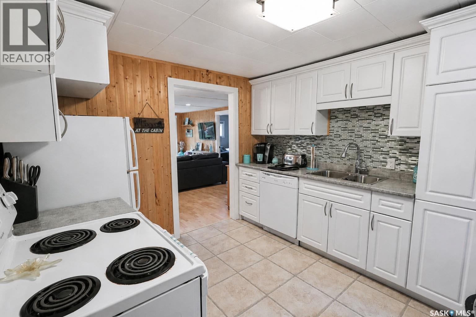 139 Carwin Park DRIVE — photo 21