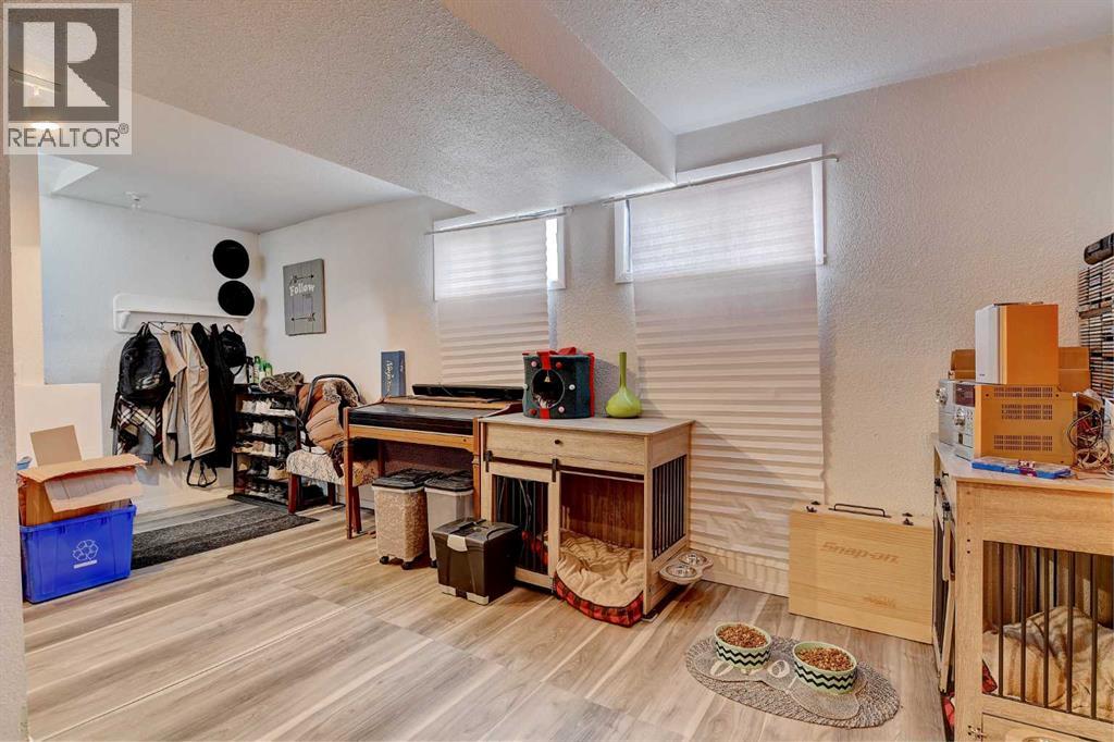 9809 98 Avenue - 18